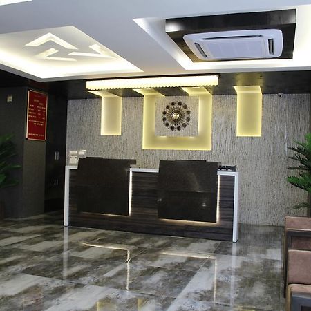 Treebo Unity Hotell Ahmedabad Eksteriør bilde