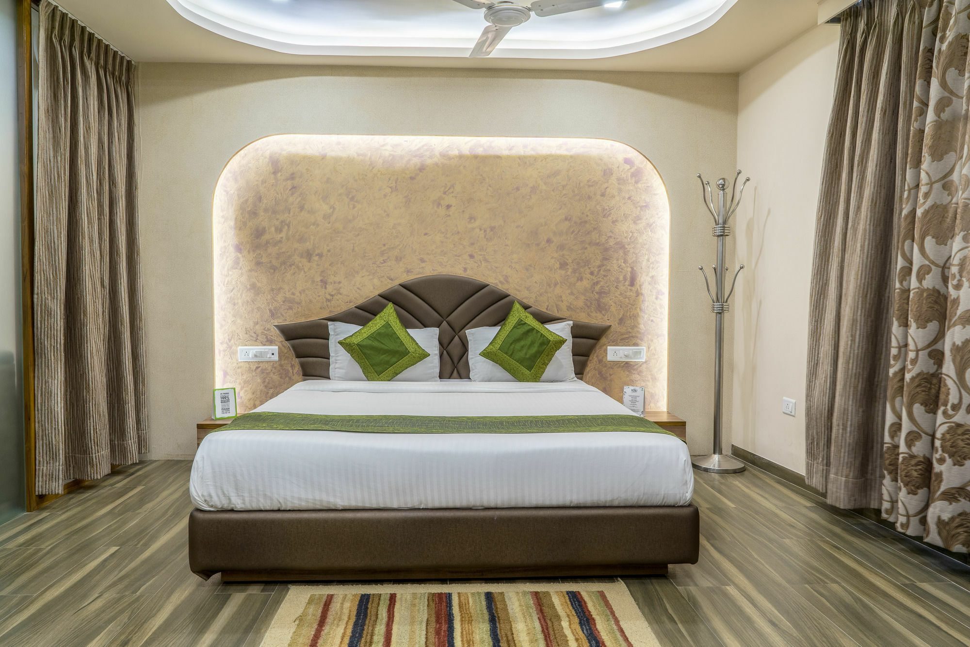 Treebo Unity Hotell Ahmedabad Eksteriør bilde